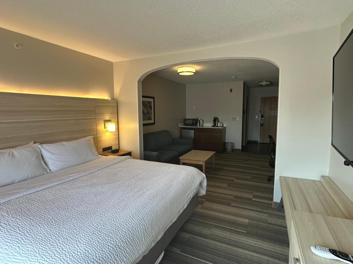 Holiday Inn Express Hotel & Suites Chesterfield - Selfridge Area By Ihg Luaran gambar